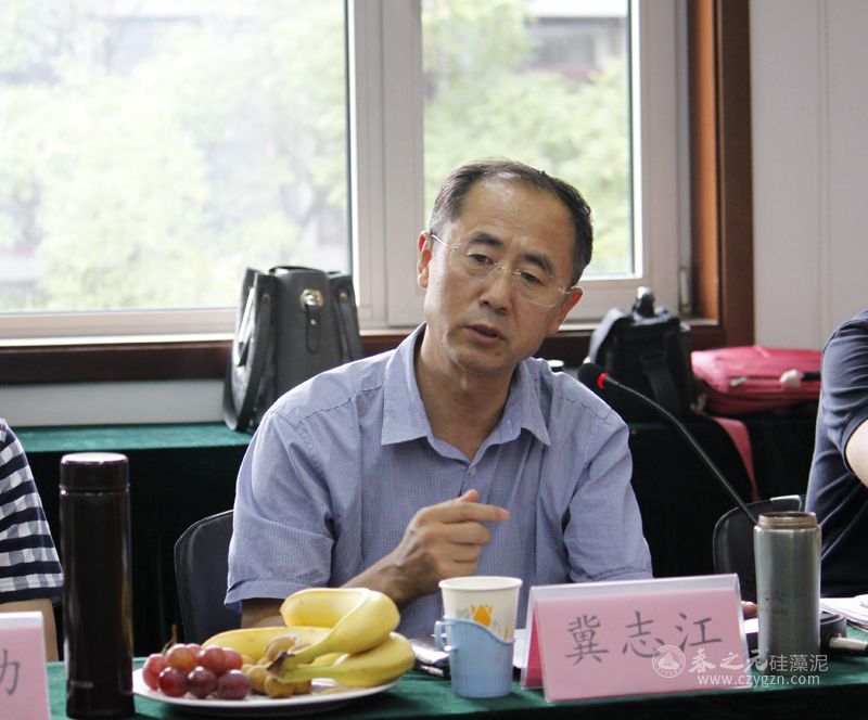 面對榮譽(yù),春之元深感對硅藻泥行業(yè)發(fā)展的那份責(zé)任和擔(dān)當(dāng)